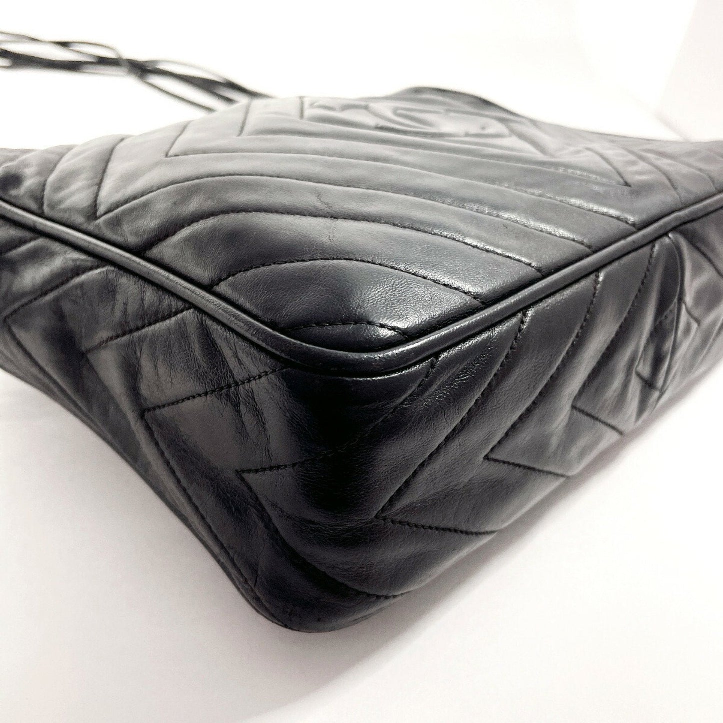 CHANEL Shoulder Bag
