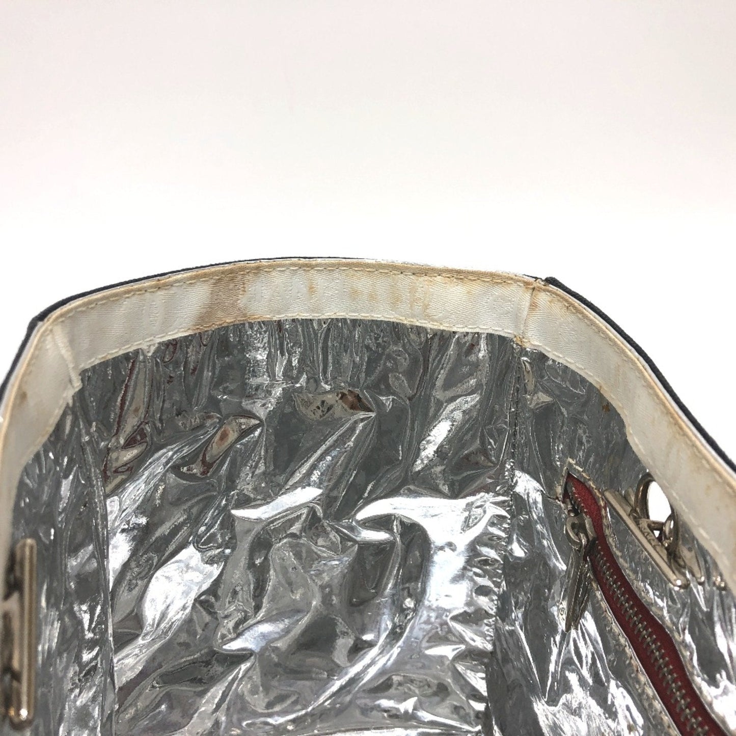 CHANEL Numero 5 Tote