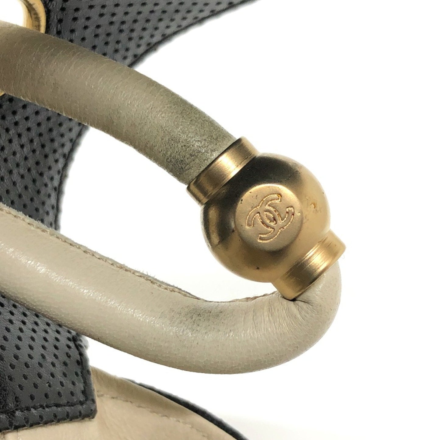 CHANEL Sac à Rabat Shoulder Bag
