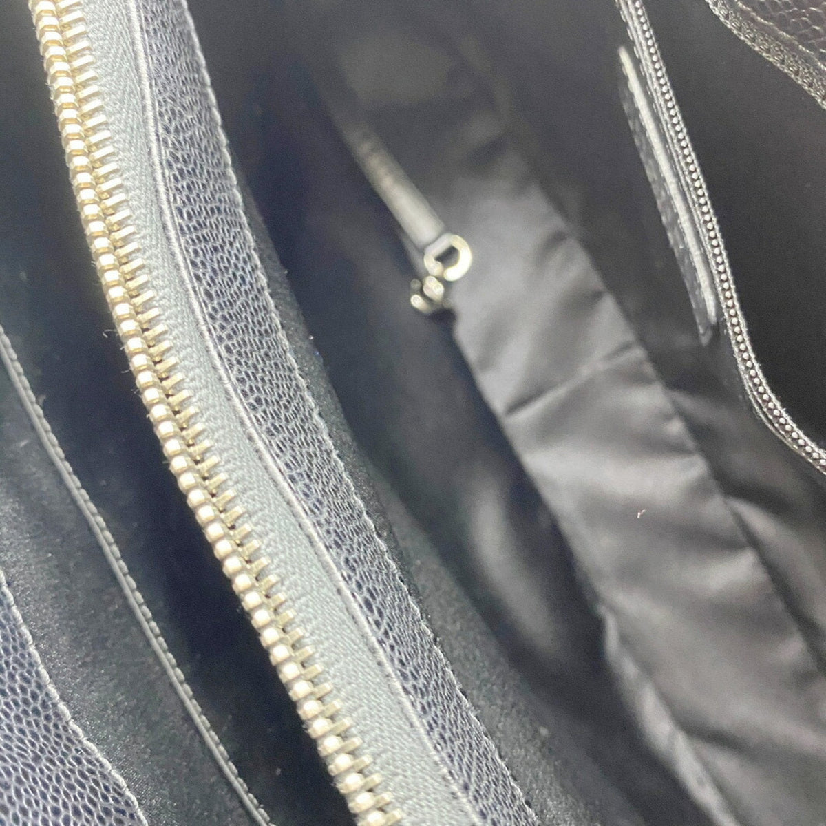 CHANEL Shopping Handbag