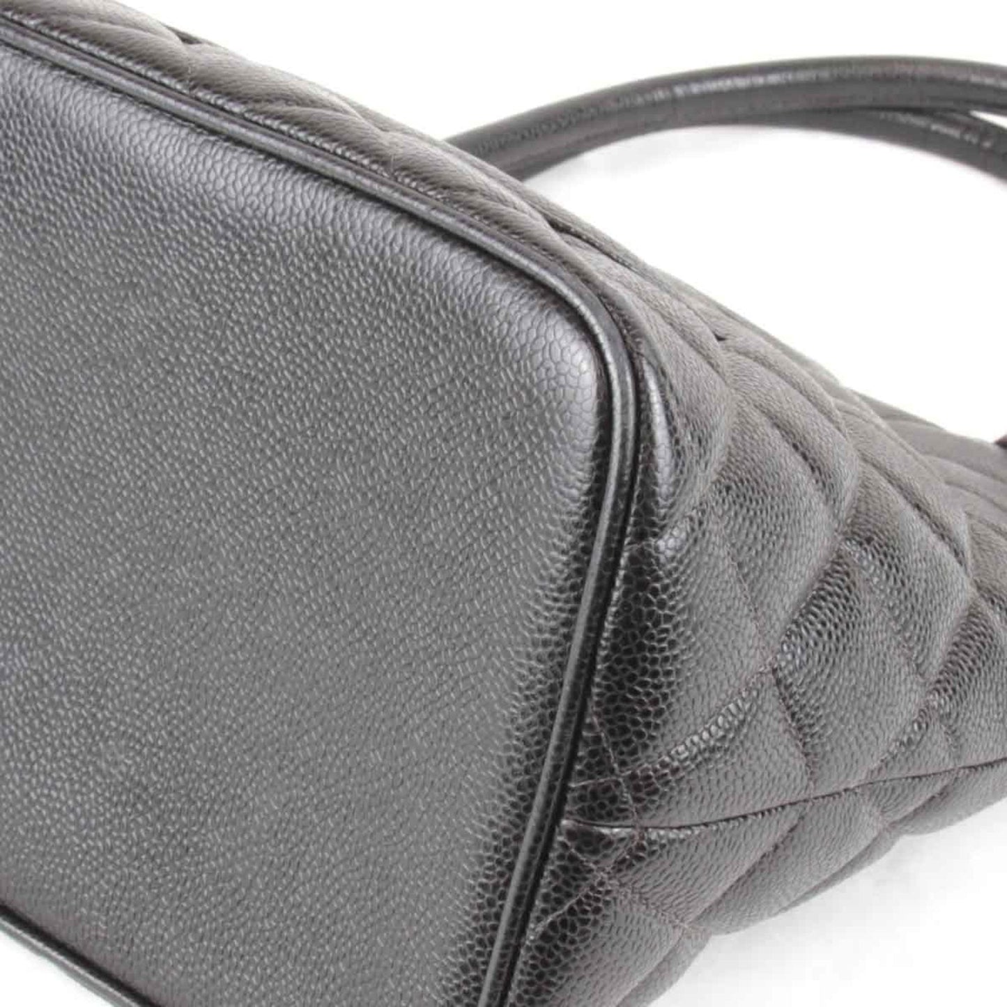 CHANEL Medaillon Tote