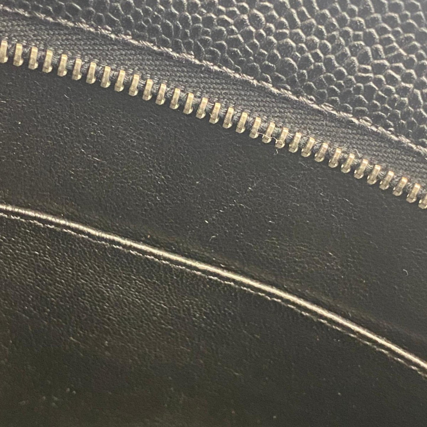 CHANEL Medaillon Tote