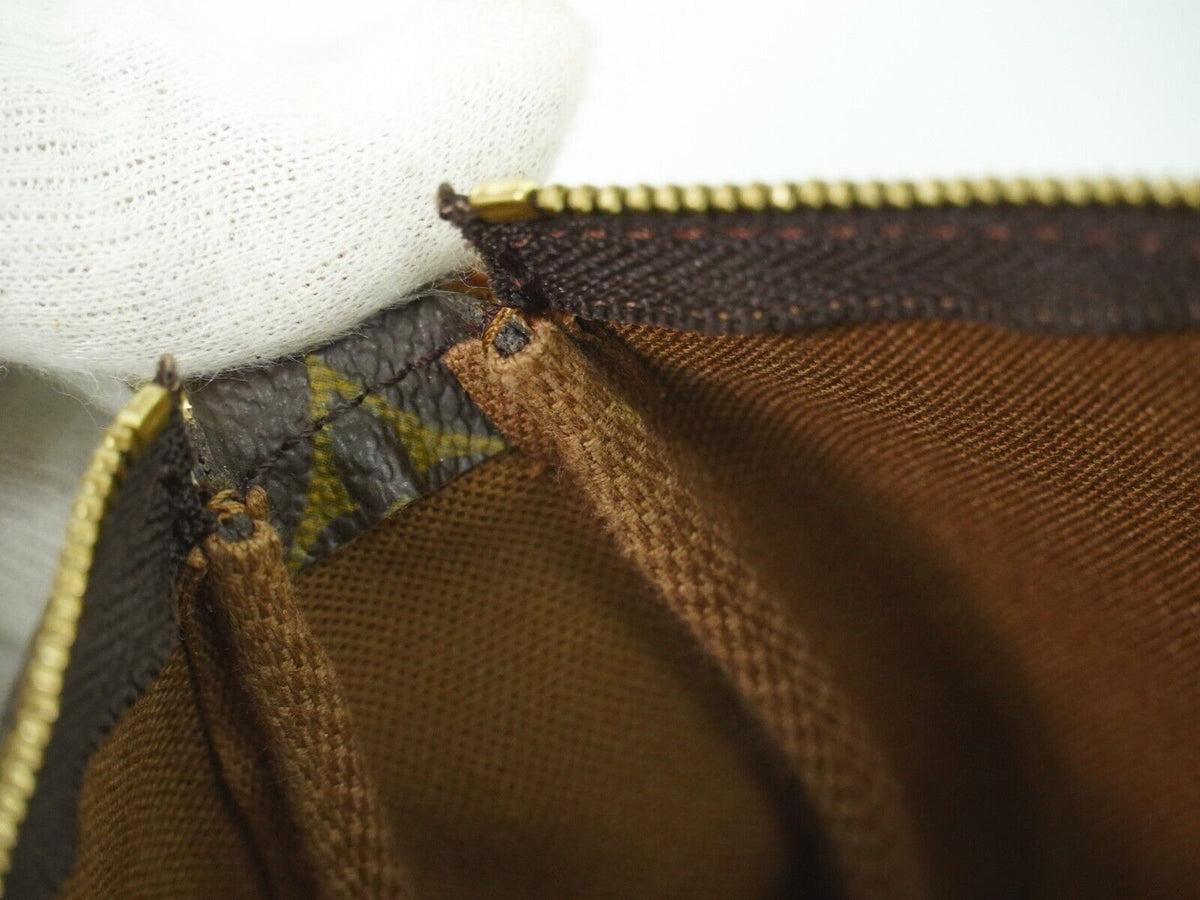 LOUIS VUITTON Pochette Accessoire Clutch Bag