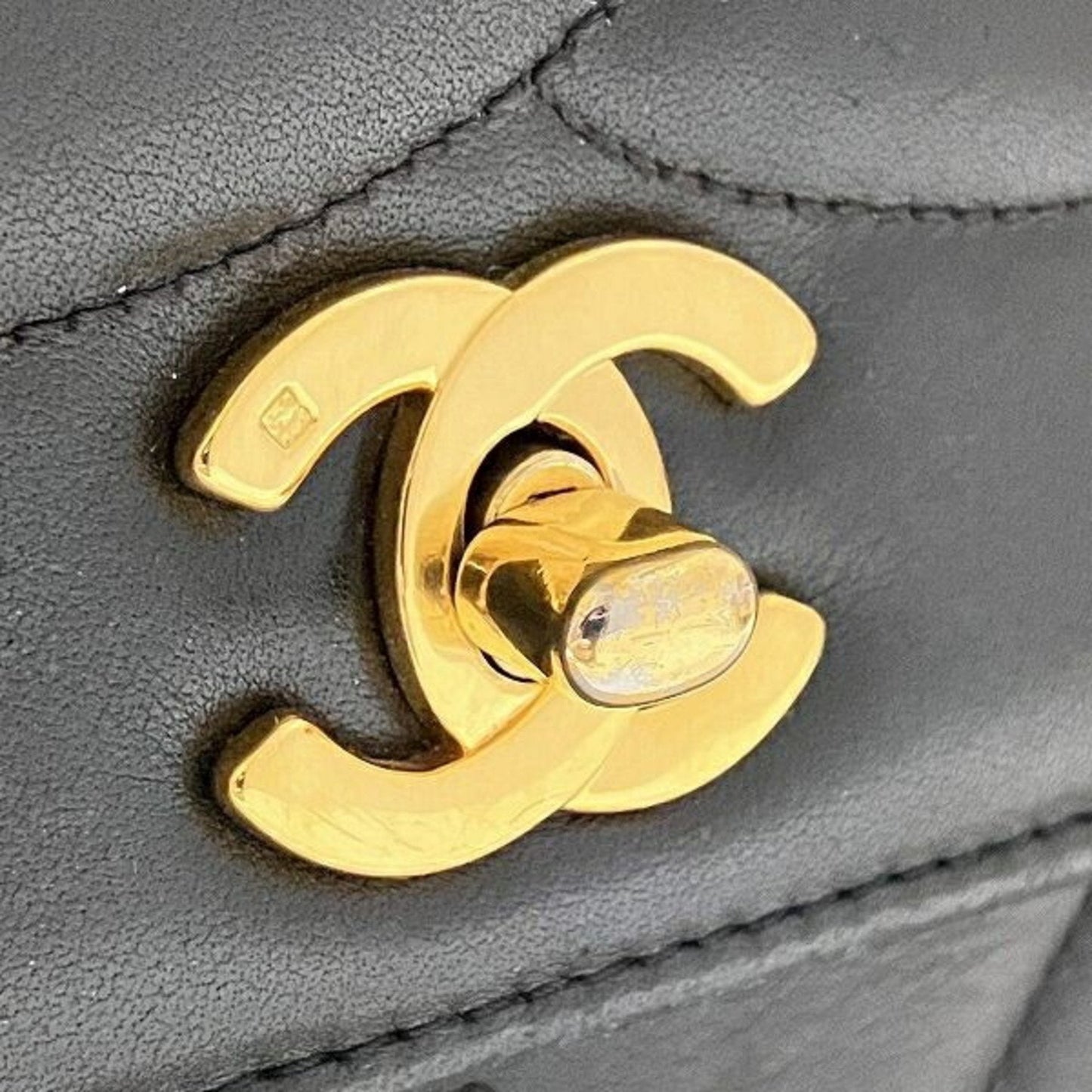 Top Quality Chanel Logo CC Shoulder Bag