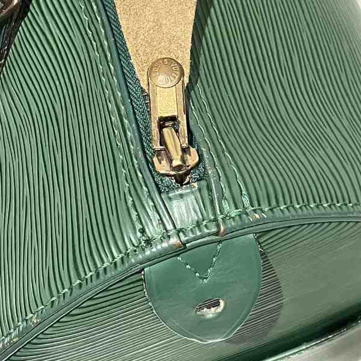 LOUIS VUITTON Speedy 30 Handbag