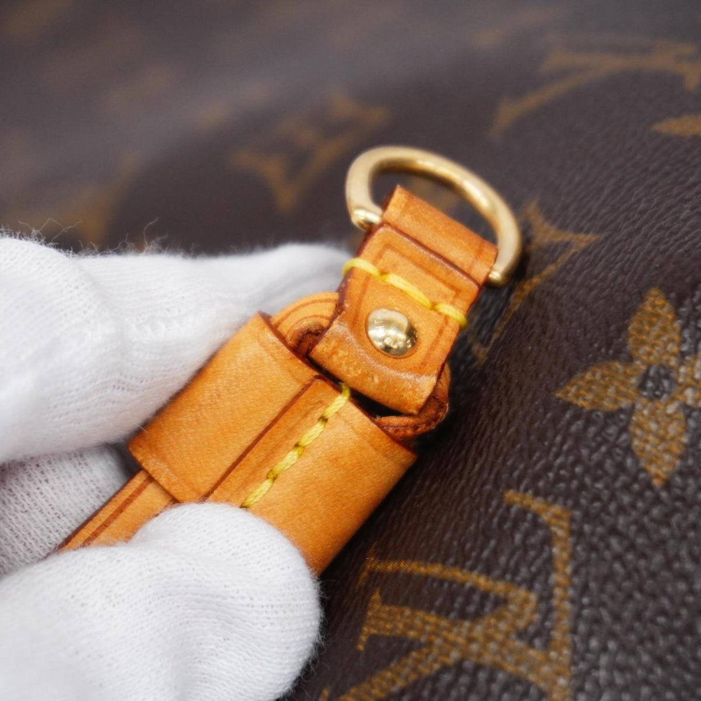 LOUIS VUITTON Neverfull MM Tote