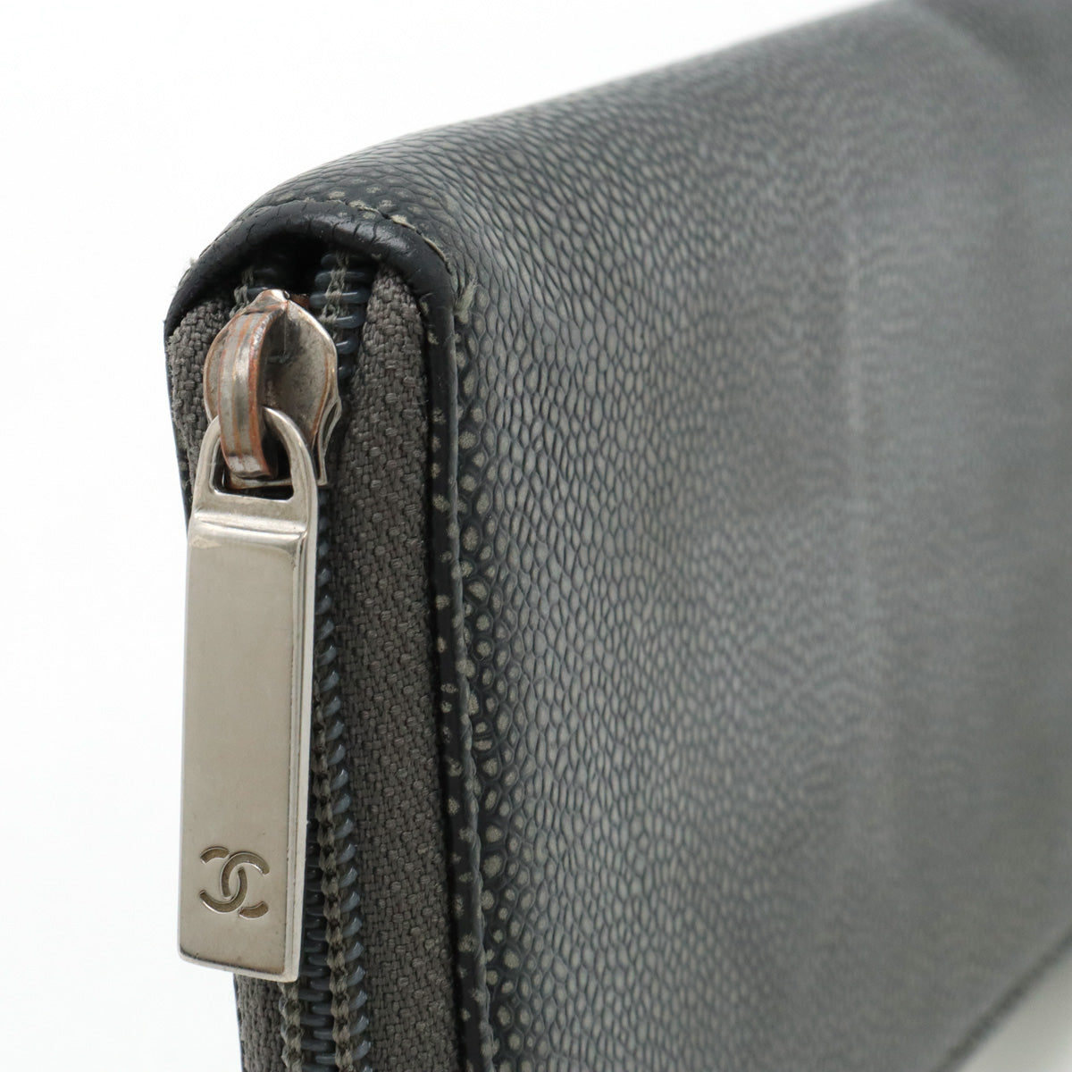 Chanel Caviar Skin Round Zip Wallet Metallic Gray