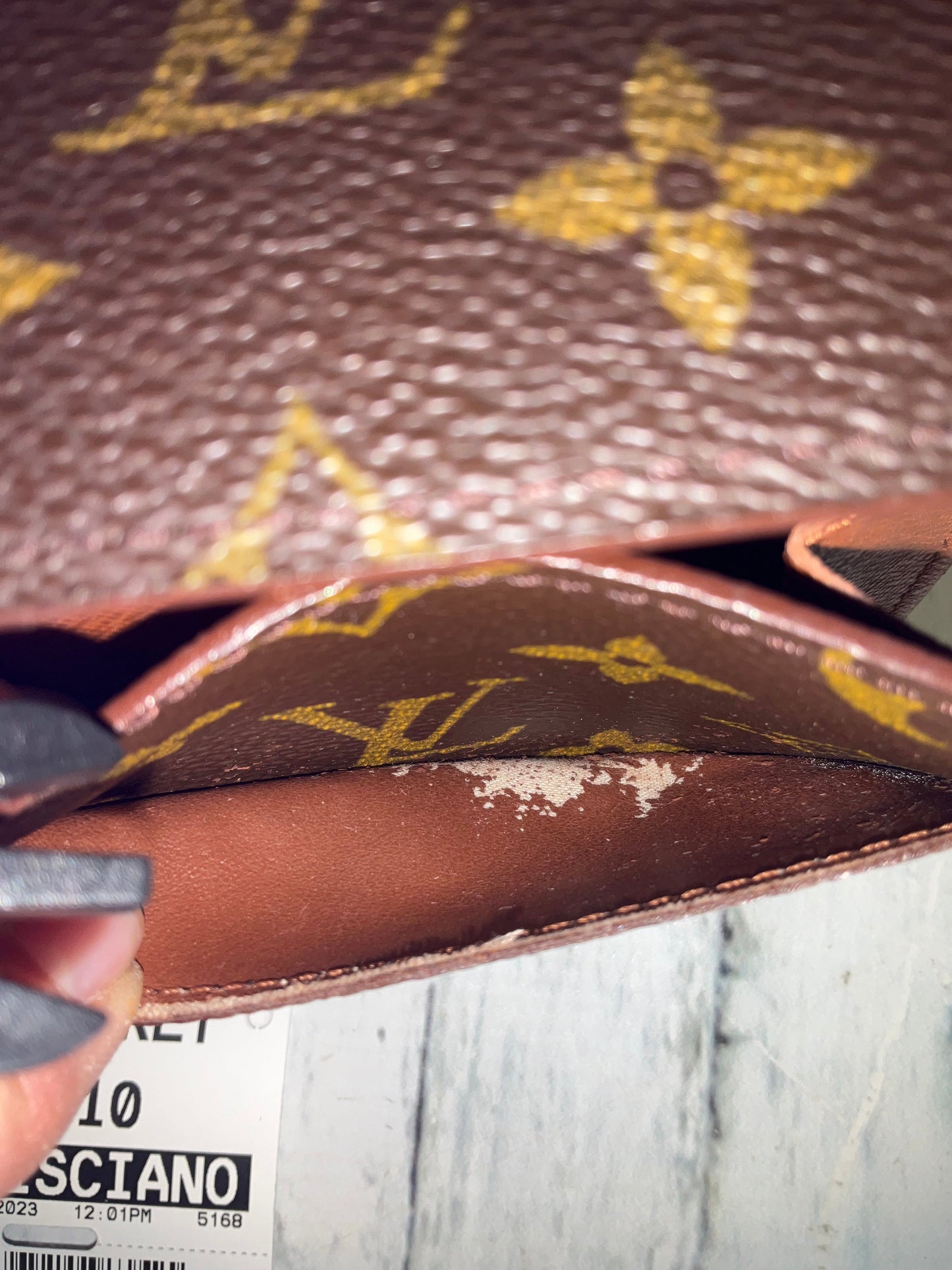 Wallet Luxury Designer By Louis Vuitton Size: Medium