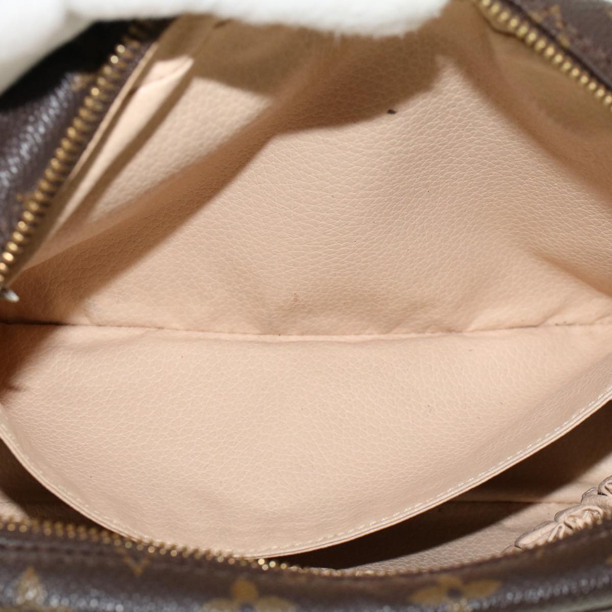 LOUIS VUITTON Truth Toilette 23 Clutch Bag