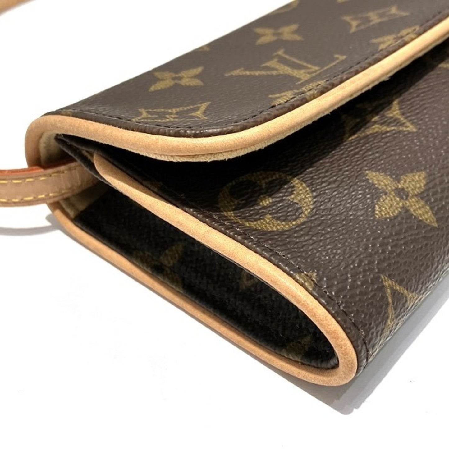 Louis Vuitton Monogram Monogram Pochette Shoulder Bag