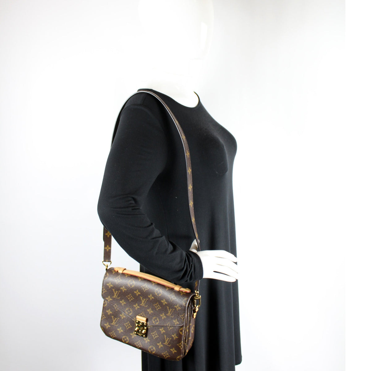 Pochette Metis Monogram