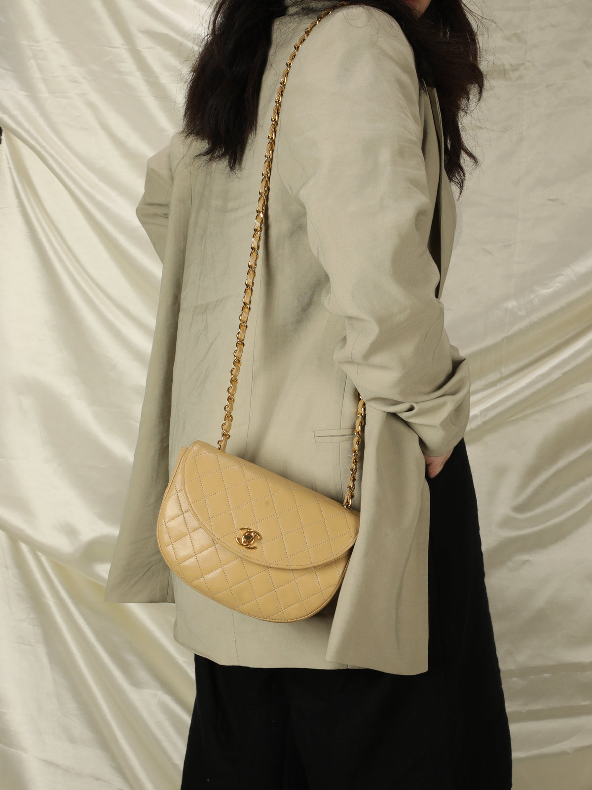 Chanel Round Beige Quilted Turnlock