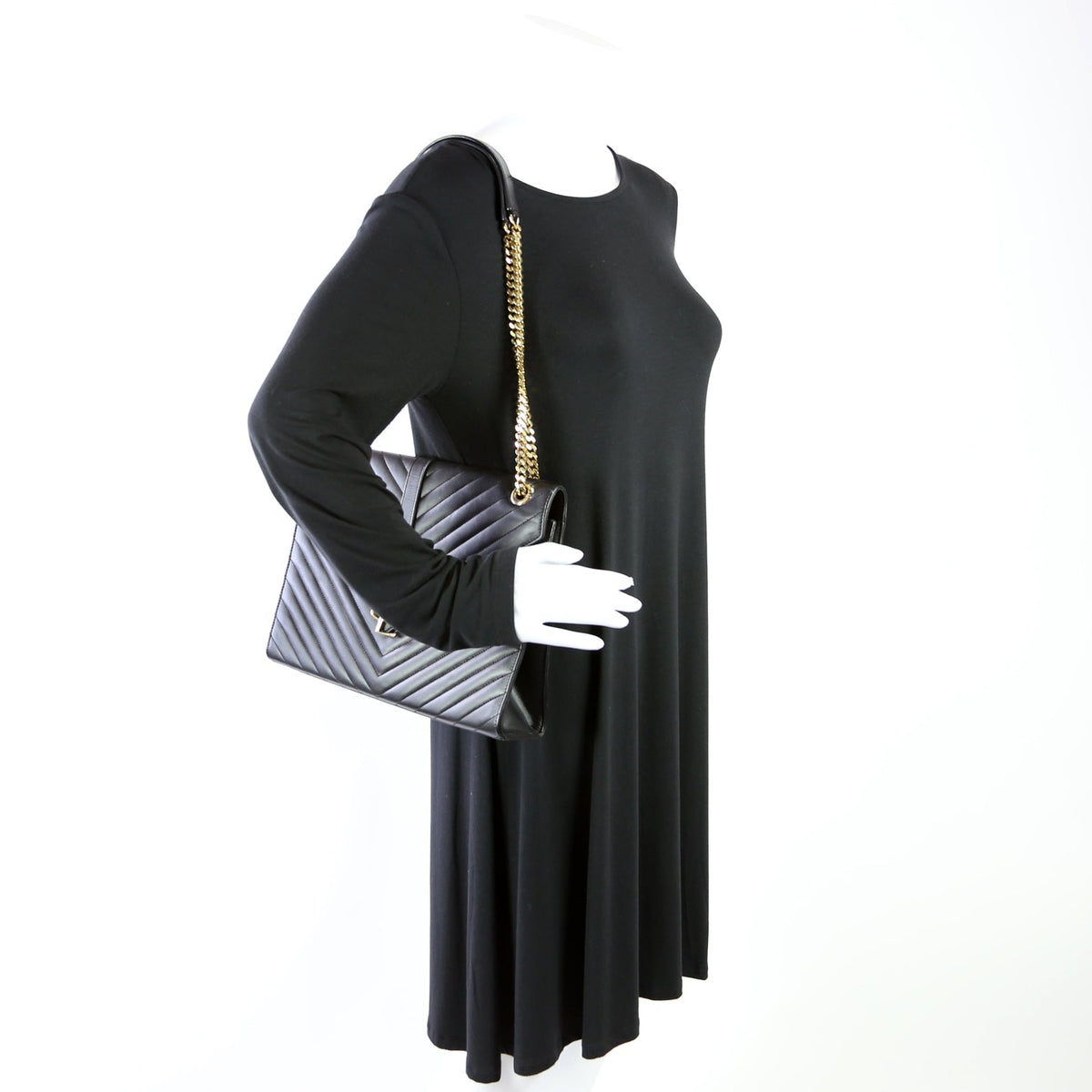 Envelope Large Chevron //