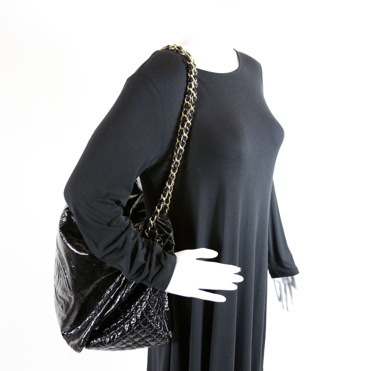 Rock & Chain Flap Accordion Bag Crinkled Patent 11M Black