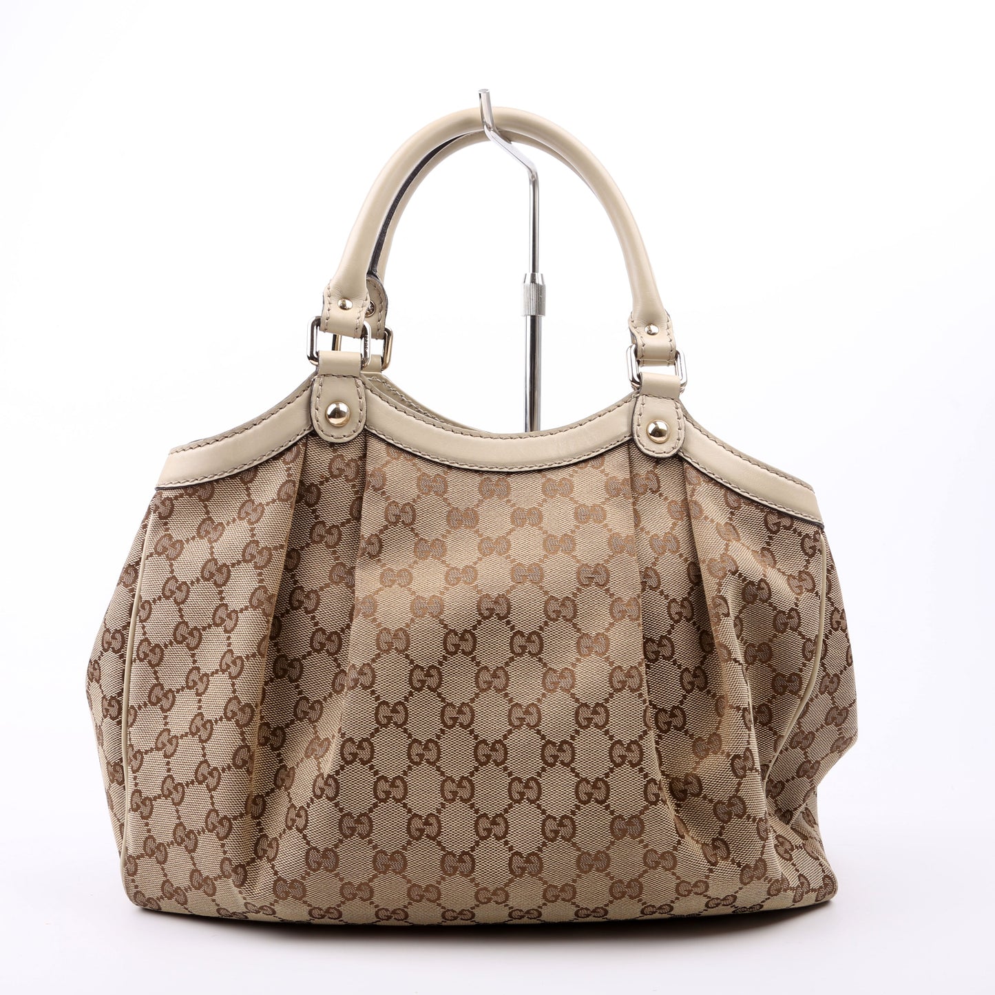 Gucci Sukey GG Canvas Medium