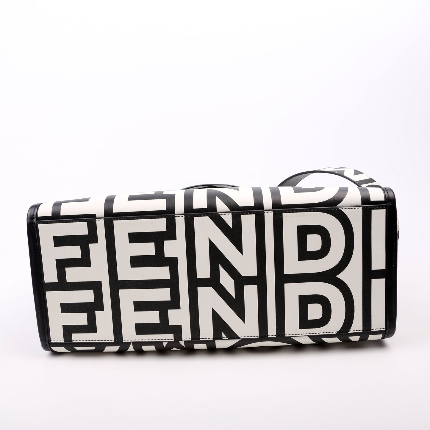 Fendi X Marc Jacobs Sunshine Shopper Medium Leather Black/White