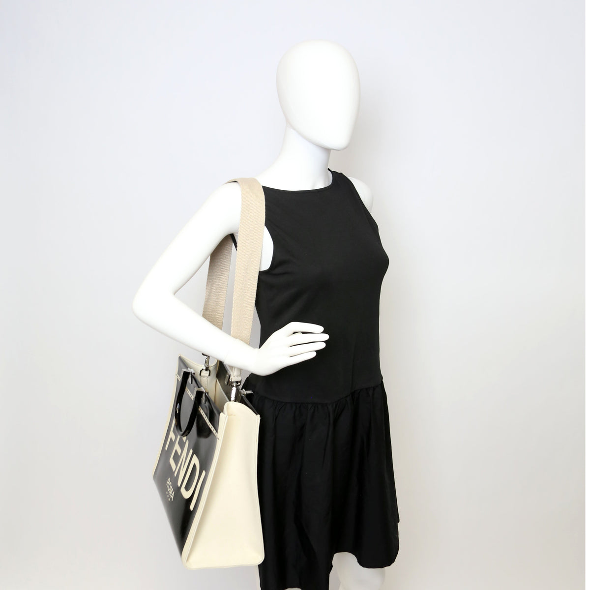Sunshine Shopper Medium Patent Vinyl Canvas Black/White