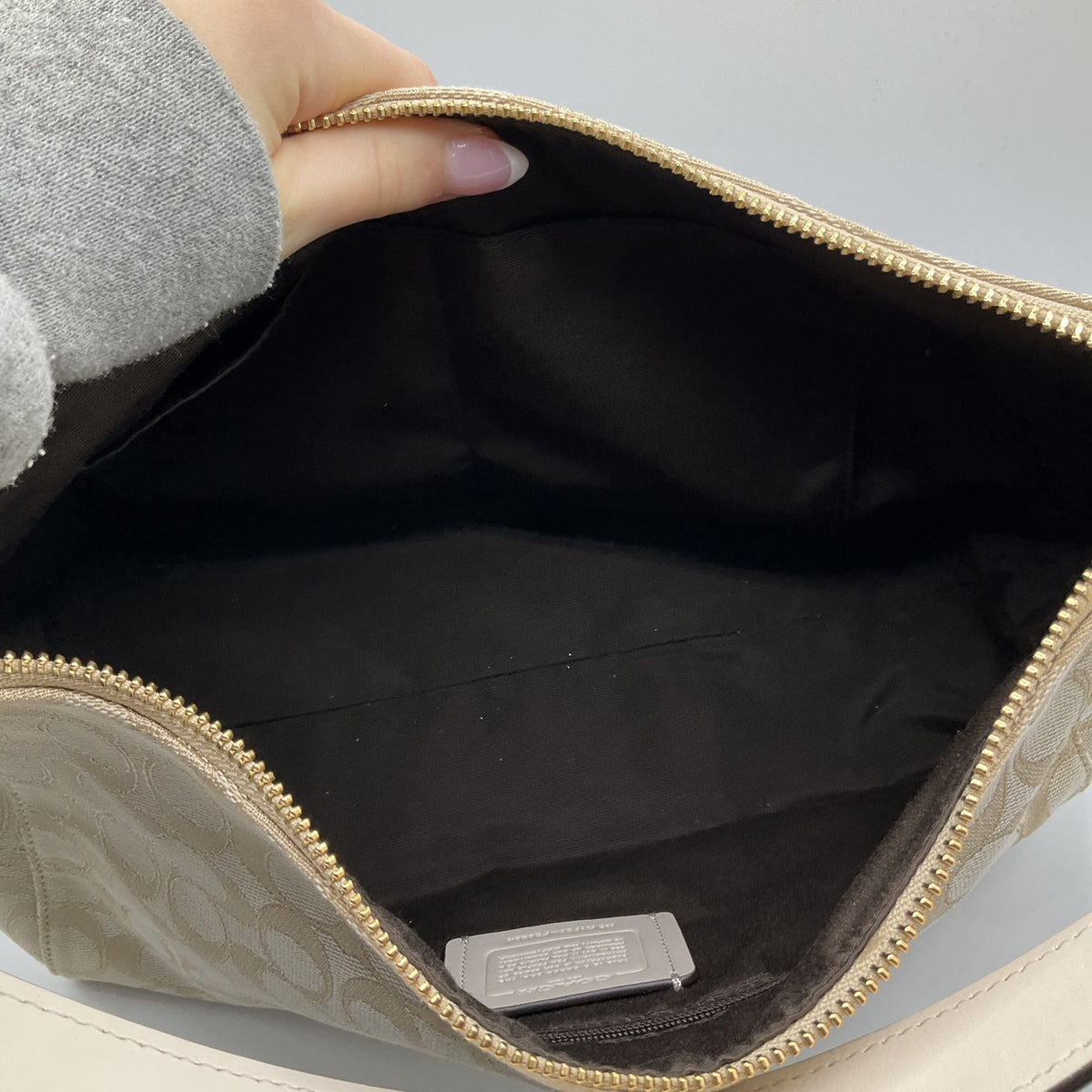 Handbag Designer By Coach Size: Medium