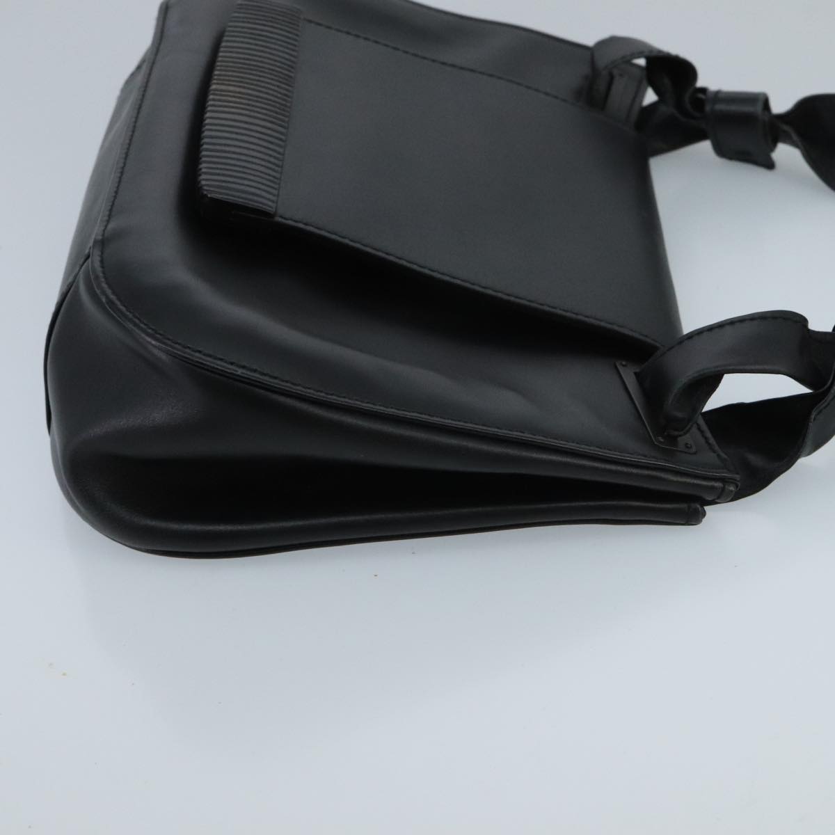 Gucci Black Leather Shoulder Bag