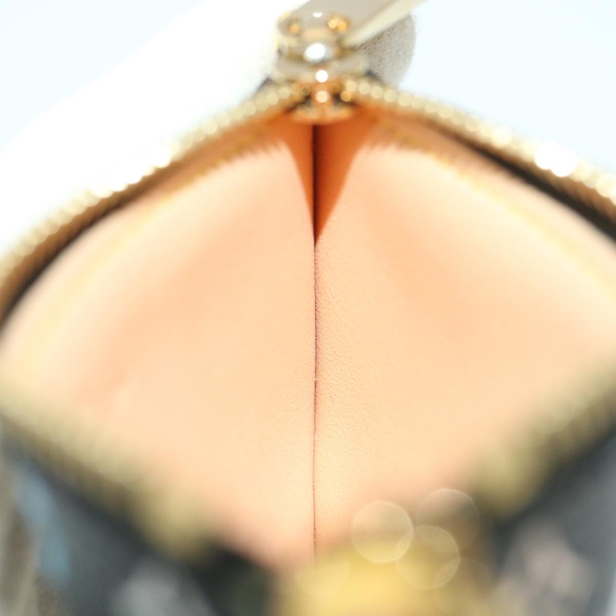 LOUIS VUITTON Pochette Cles Wallet