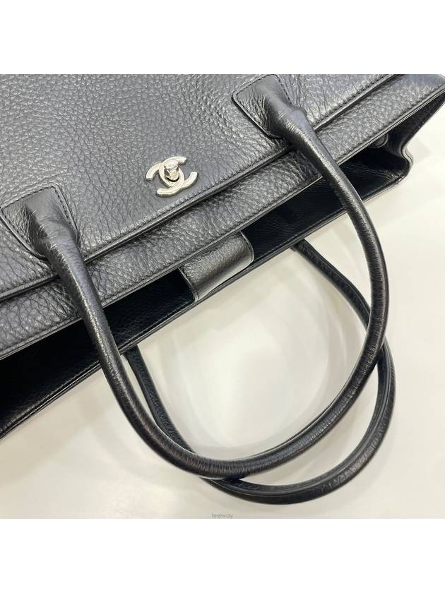 Surfbag silver shoulder bag No 18 Chanel