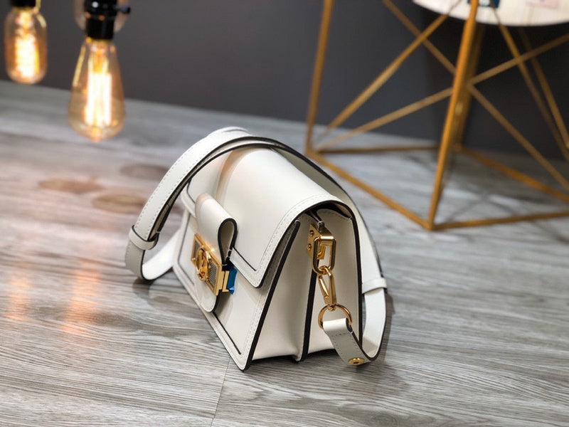 Louis Vuitton Luxury Bags 1830