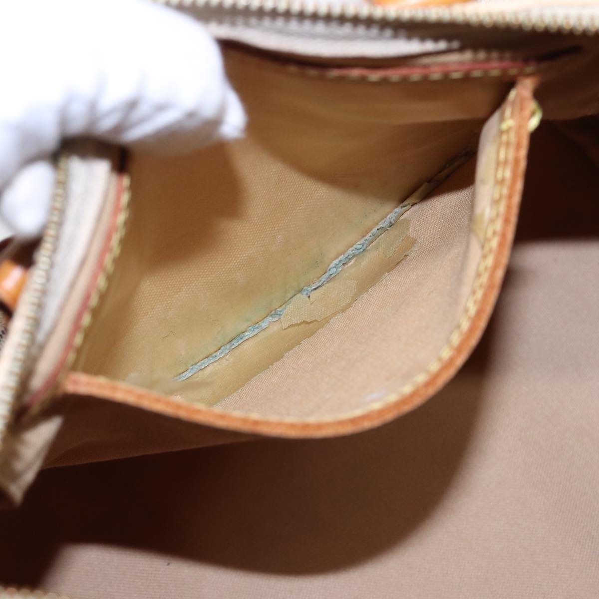 LOUIS VUITTON Speedy 25 Handbag