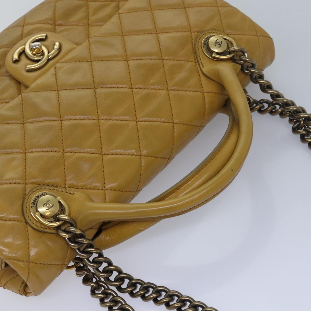 CHANEL Matelasse Shoulder Bag