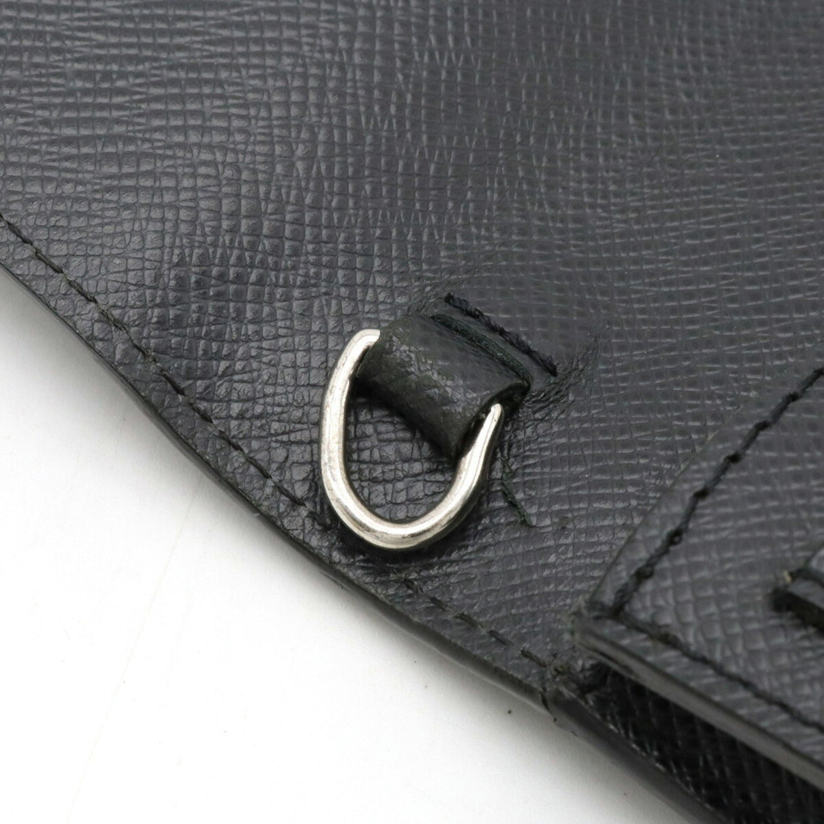 LOUIS VUITTON Taiga Belair Second Bag Clutch Ardoise Black M32592