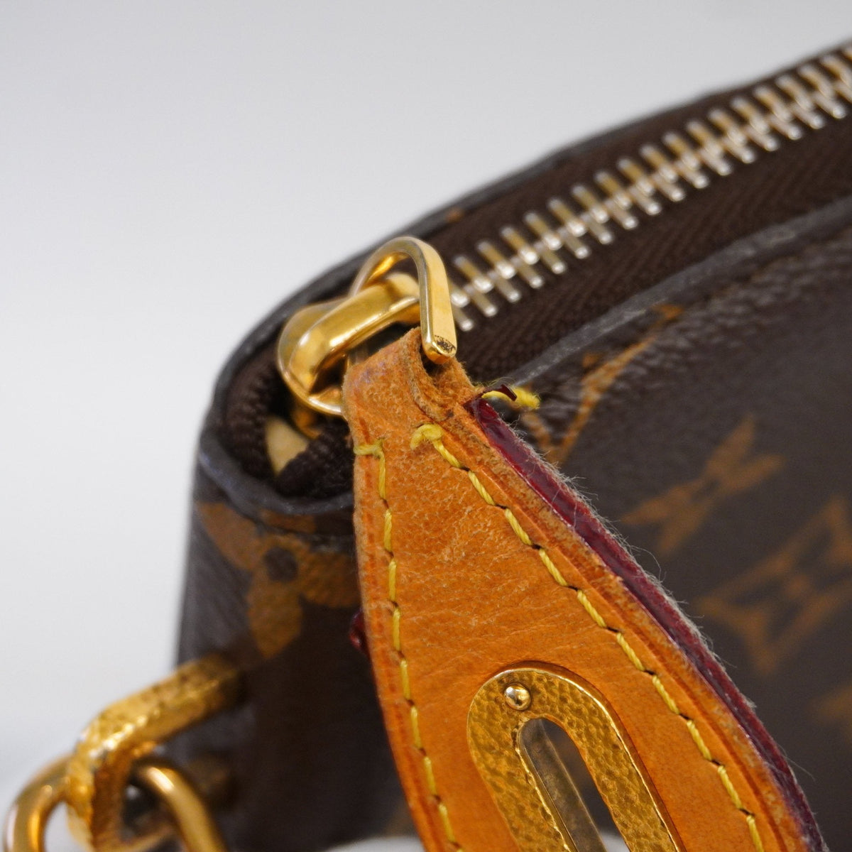 LOUIS VUITTONAuth Monogram Lock It Chain M40989 Women's Handbag