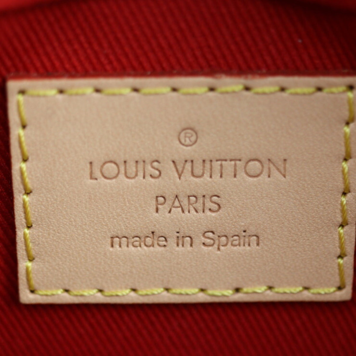 LOUIS VUITTON Santa Moni Shoulder Bag M90368 Monogram Vernis Leather Sleaze Red Gold Hardware Vuitton