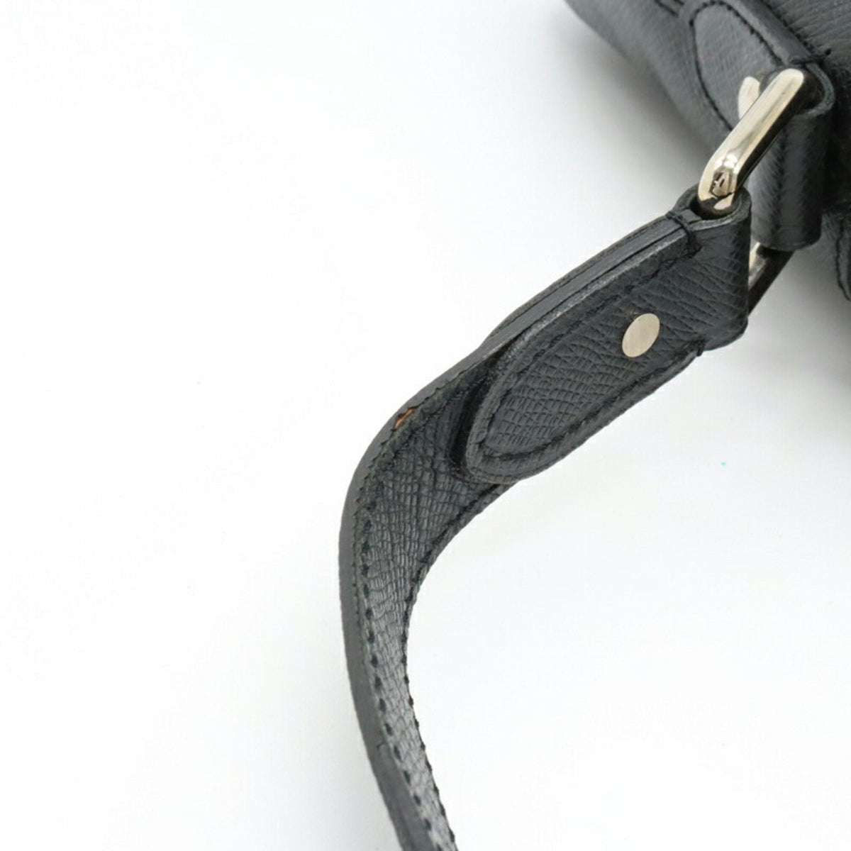LOUIS VUITTON Taiga Dimitri Shoulder Bag Leather Ardoise Black M32462