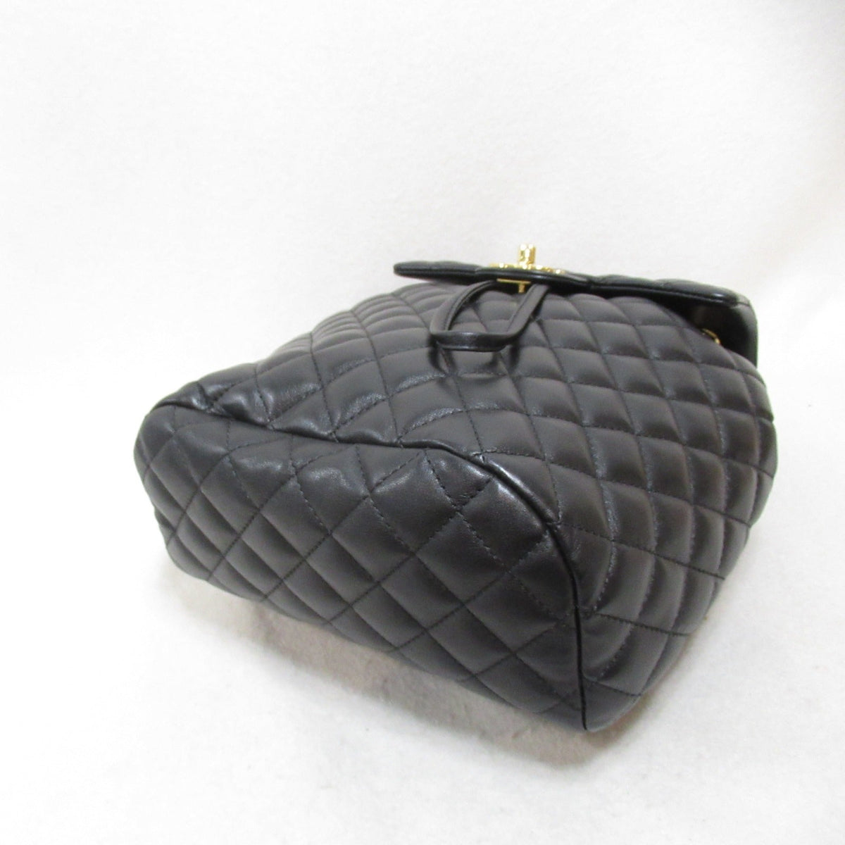 CHANEL Matelasse Rucksack Black Lambskin (sheep leather)
