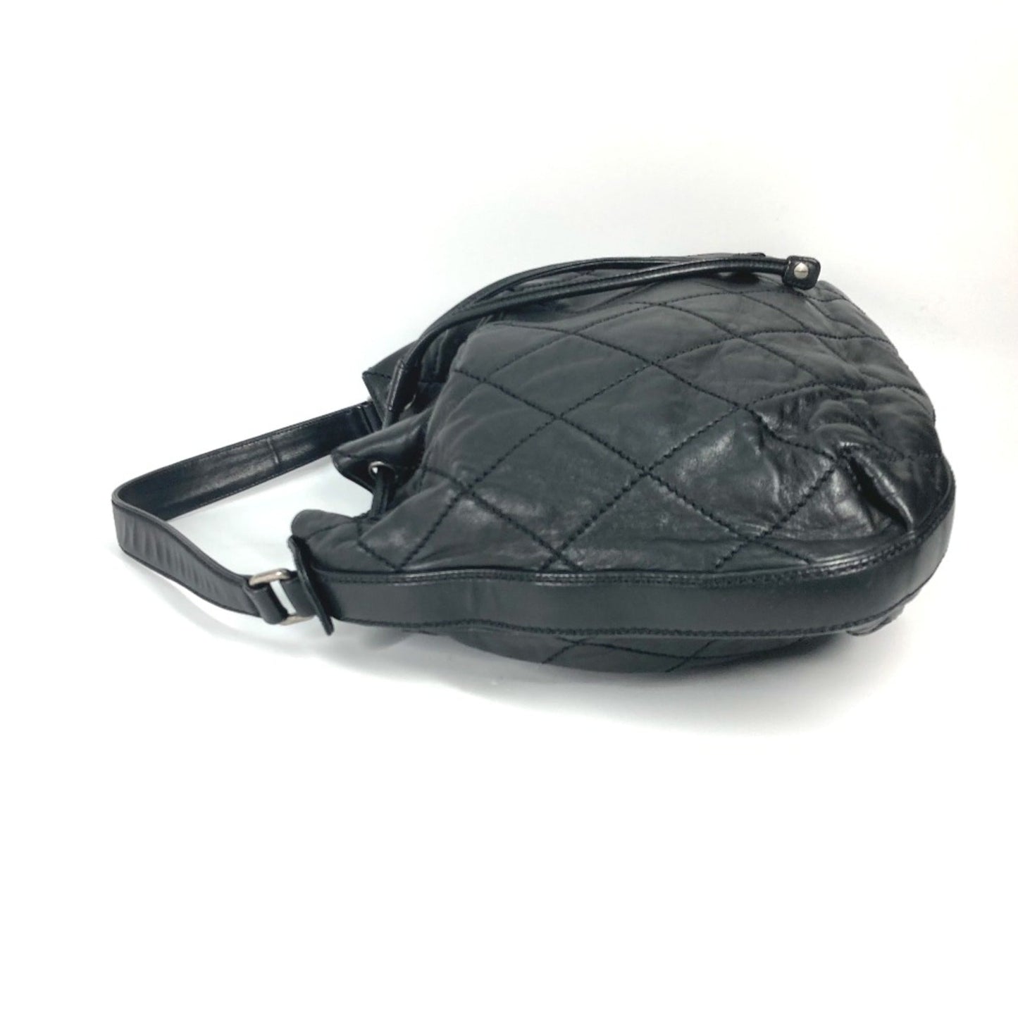 Chanel Drawstring shoulder Shoulder Bag Black