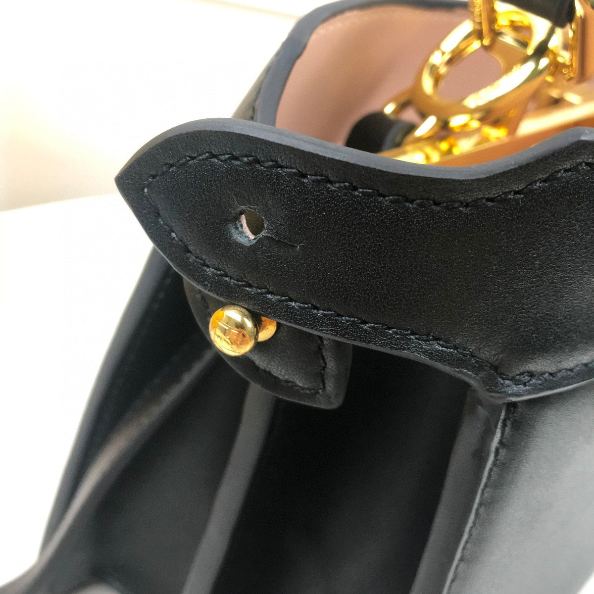 FF062 11.4x4.7x7.5inch