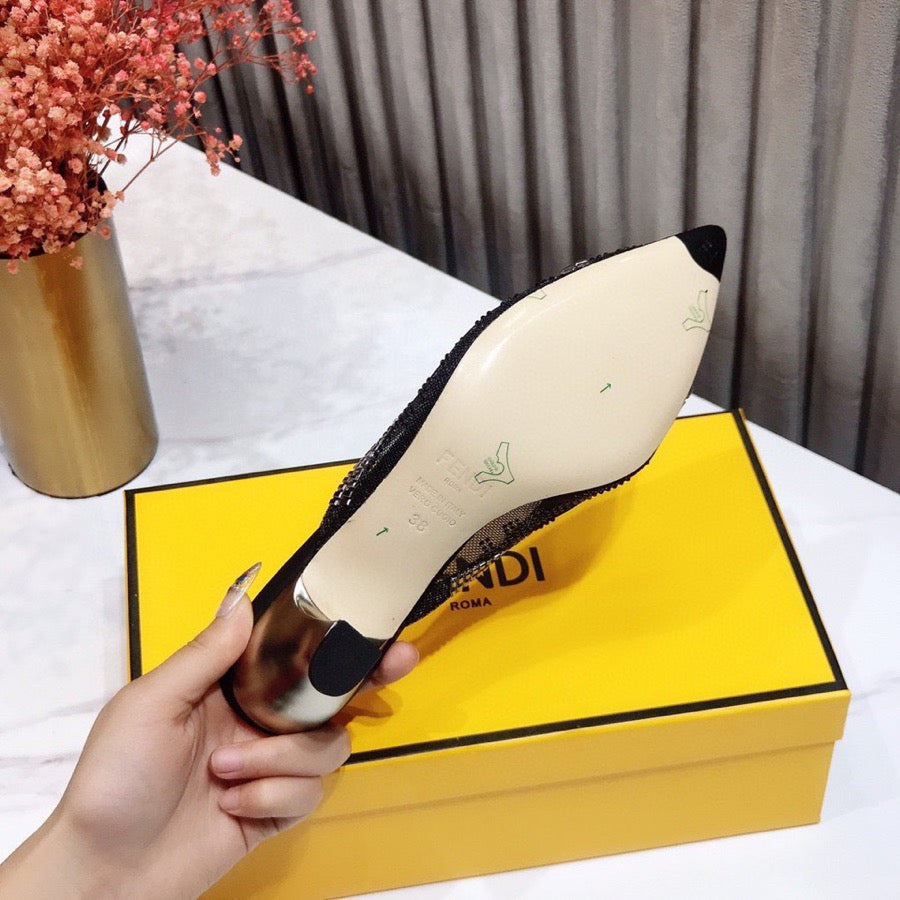 SE513 Size 5-10 Heels:5.5cm Lining: Sheep skin Sole: Italian leather