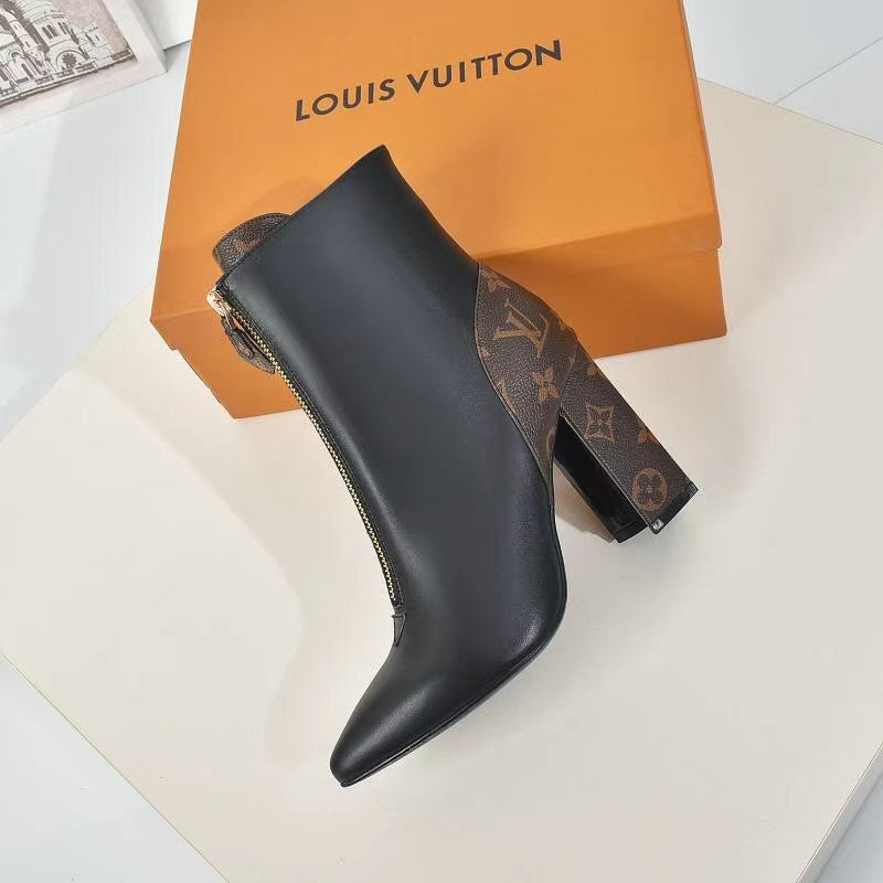 SE539 Size5-11 Heels:9.5cm Material: Cowhide Lining: Sheep skin Sole: Rubber leather
