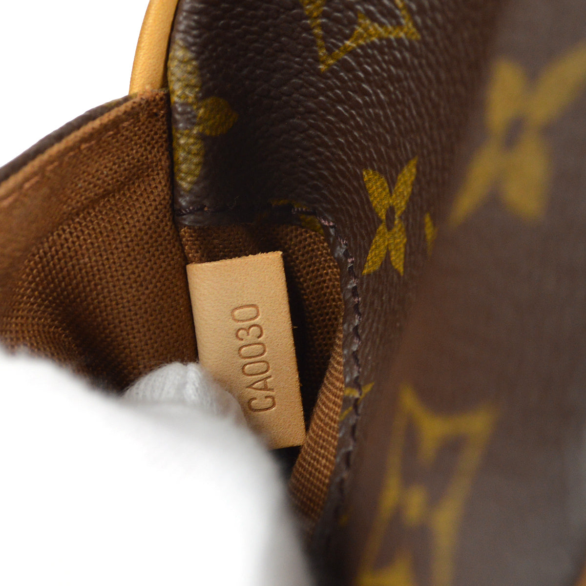 LOUIS VUITTON POCHETTE GANGE SHOULDER BAG MONOGRAM M51870