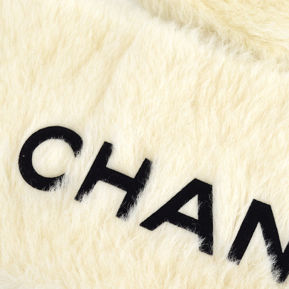 Chanel Fur Scarf White Small Good