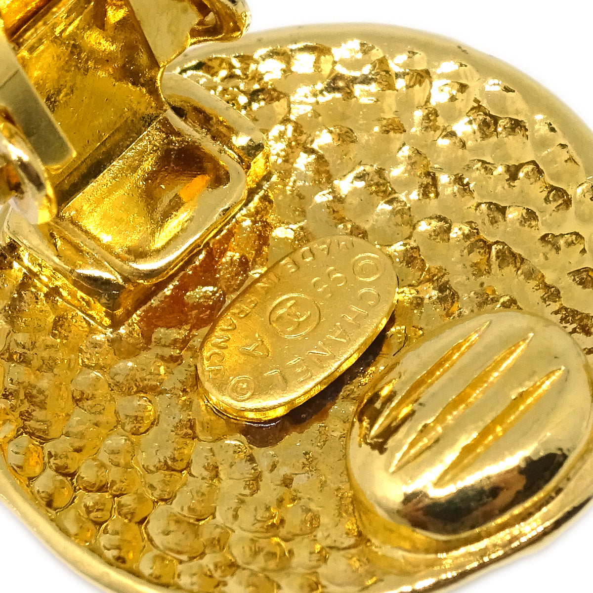 Chanel Button Earrings Clip-On Gold 95A