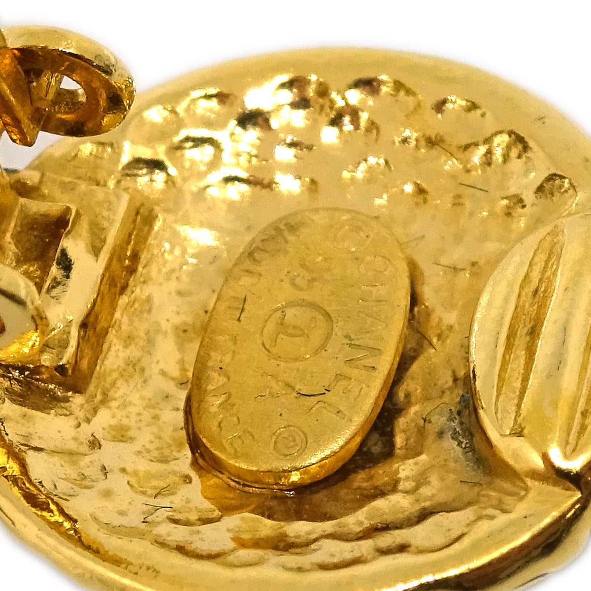 Chanel Gold Dangle Earrings Clip-On 95A