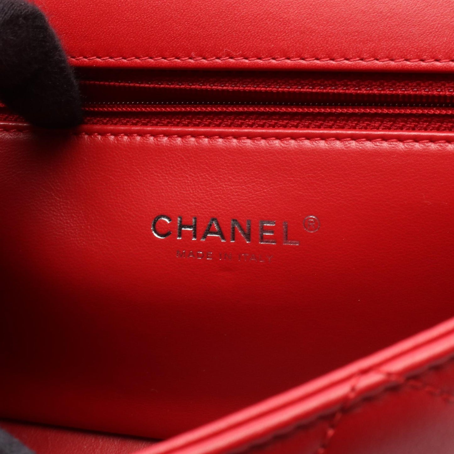 Chanel CC Filigree Leather Shoulder Bag