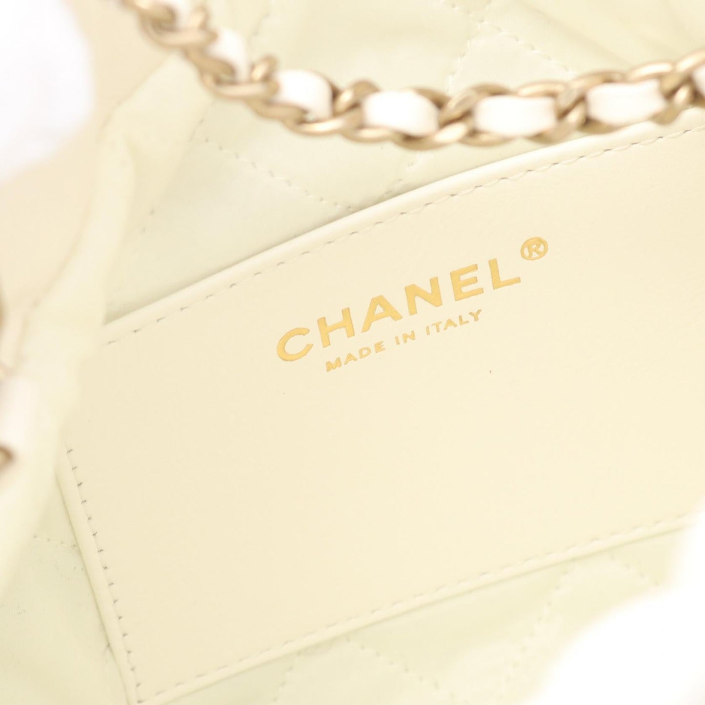 Chanel CHANEL 22 Leather Shoulder Bag