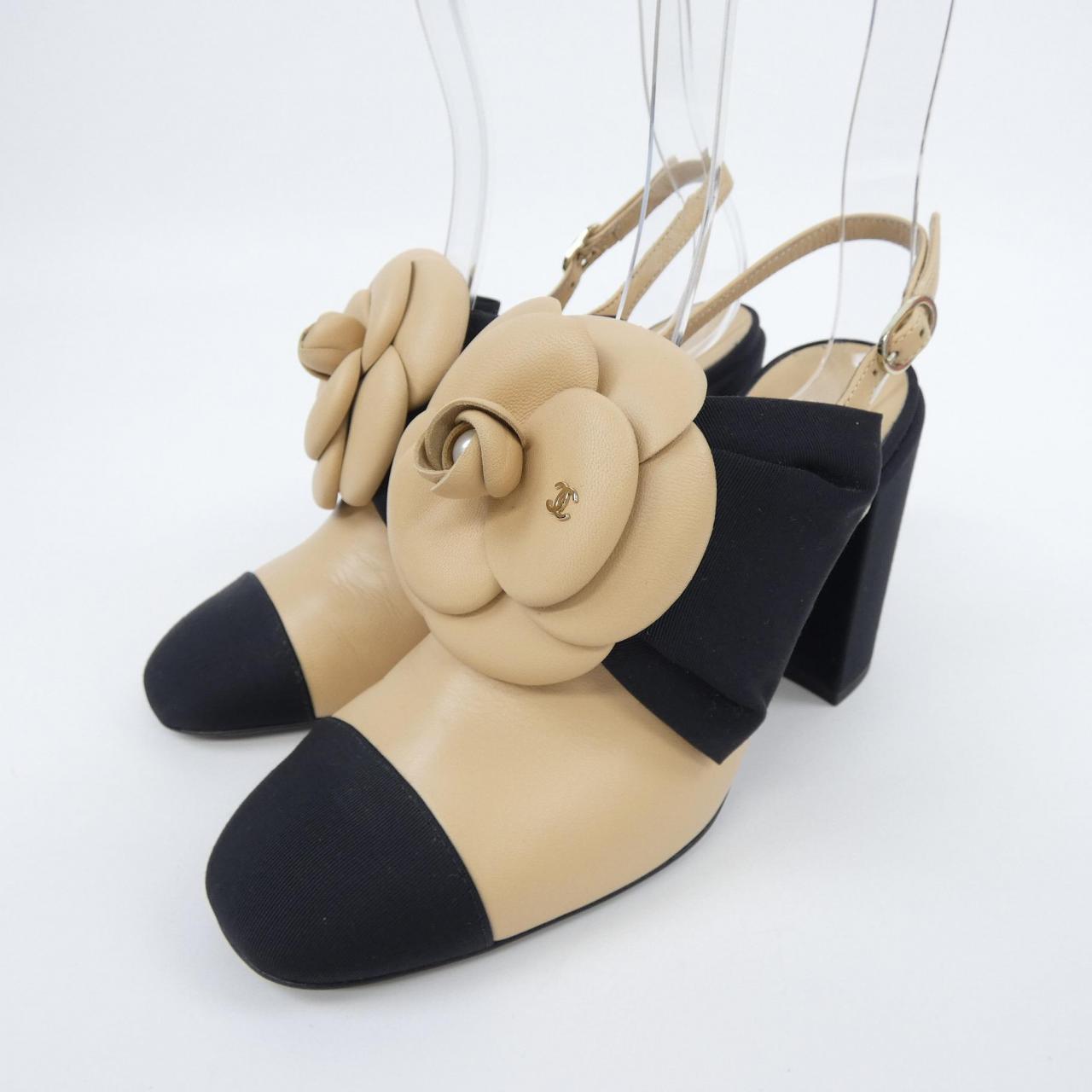 Chanel G45306B14599 Lambskin Pumps