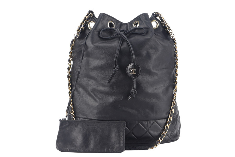 CHANEL VINTAGE BLACK LAMBSKIN BUCKET BAG WITH COIN POUCH GOLD HARDWARE NO HOLO, NO AND NO DUST COVER