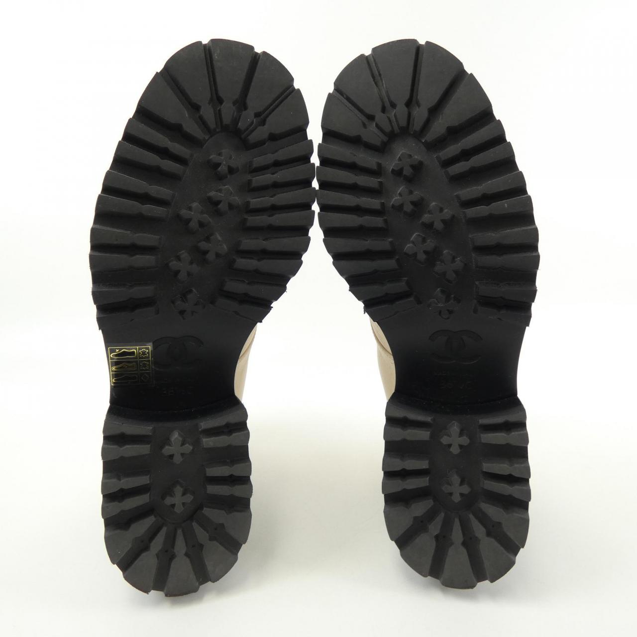 Chanel G45183B13925 Calfskin Patent Calfskin Boots