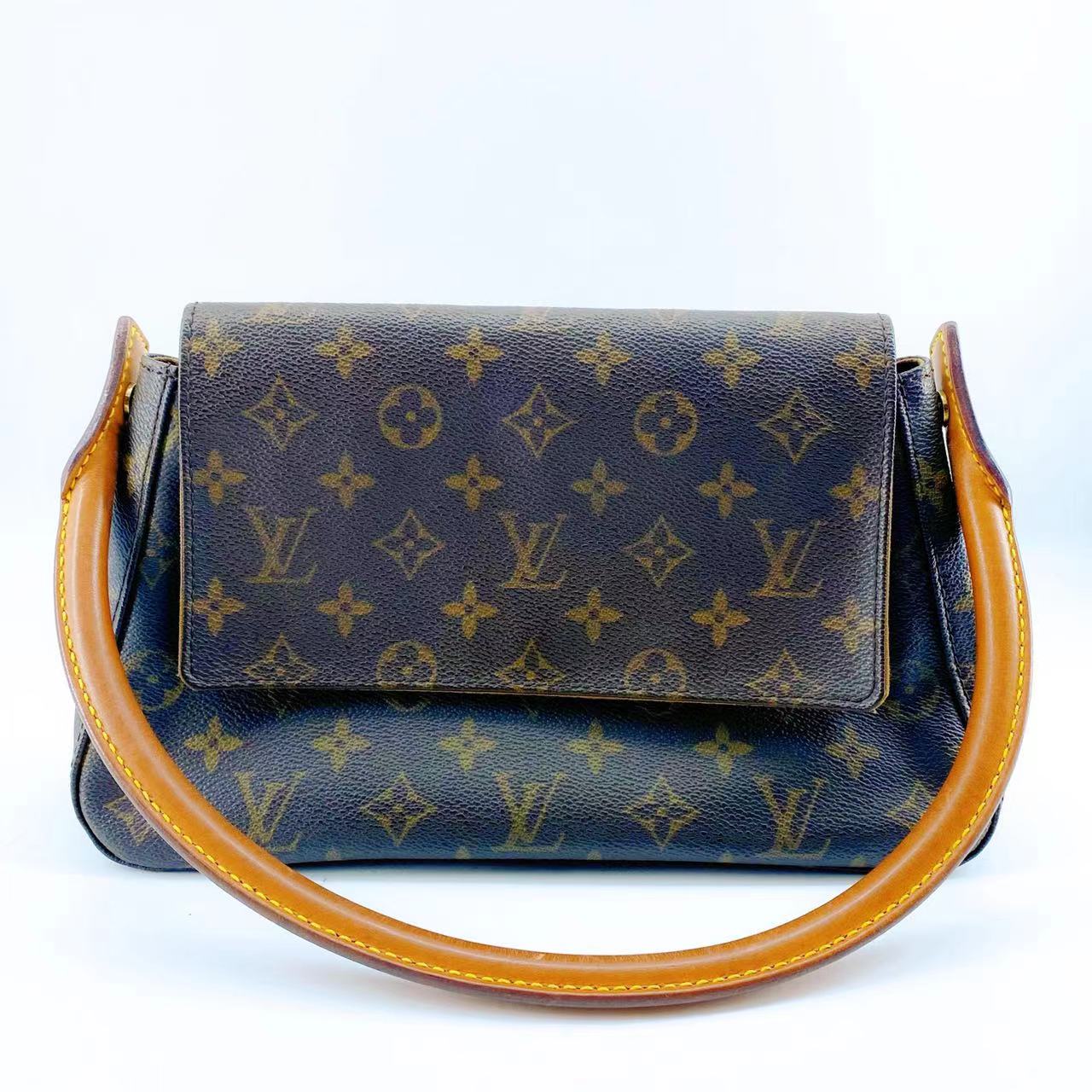 Louis Vuitton Monogram Looping TWS