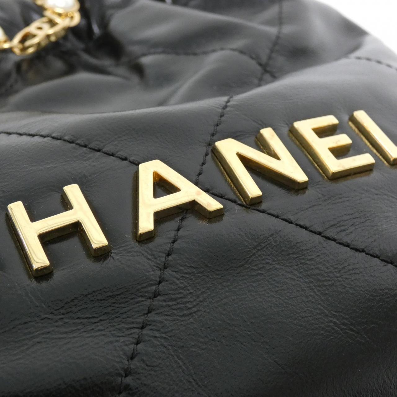 Chanel Chanel 22 Calf Shoulder Bag