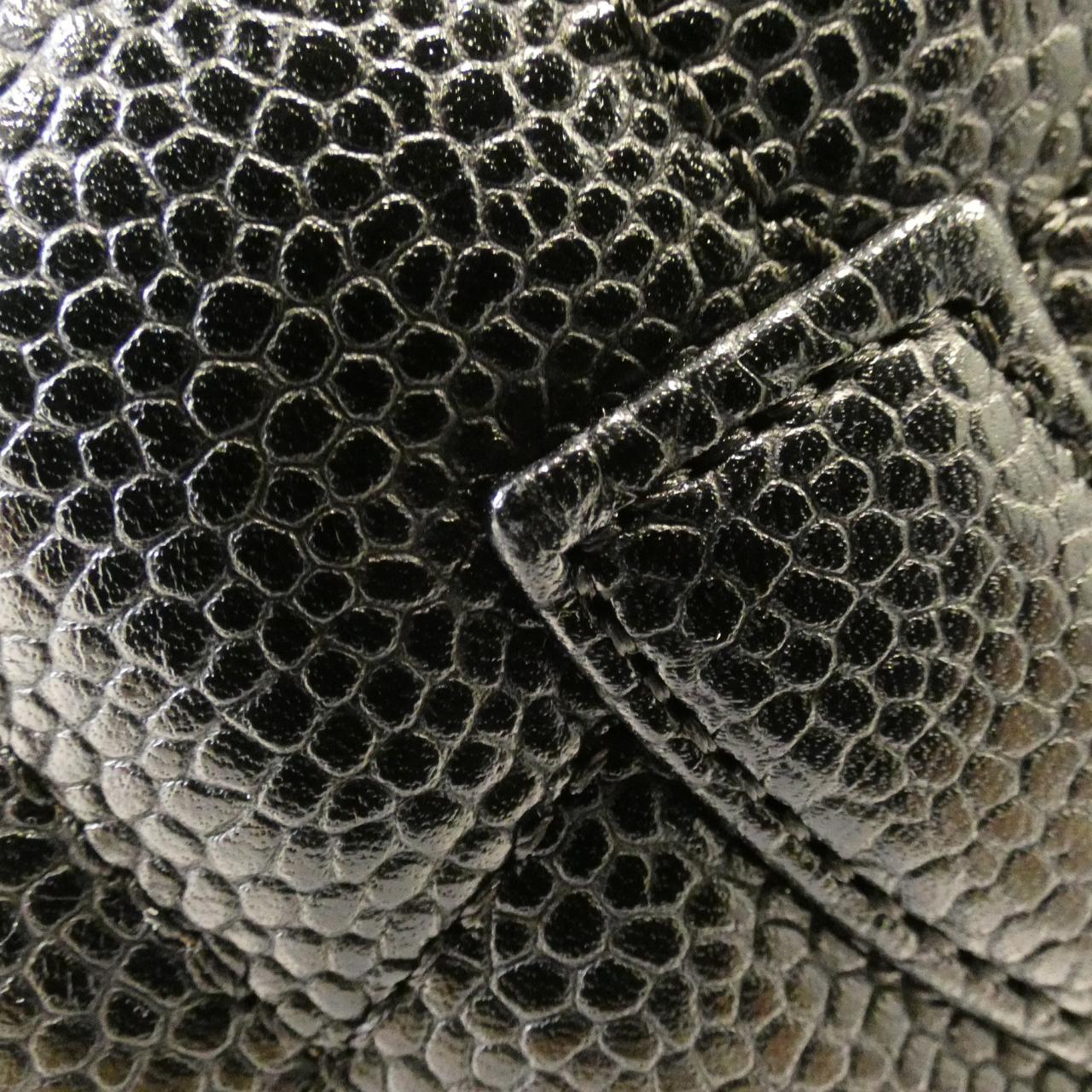 Chanel Caviar Skin Shoulder Bag