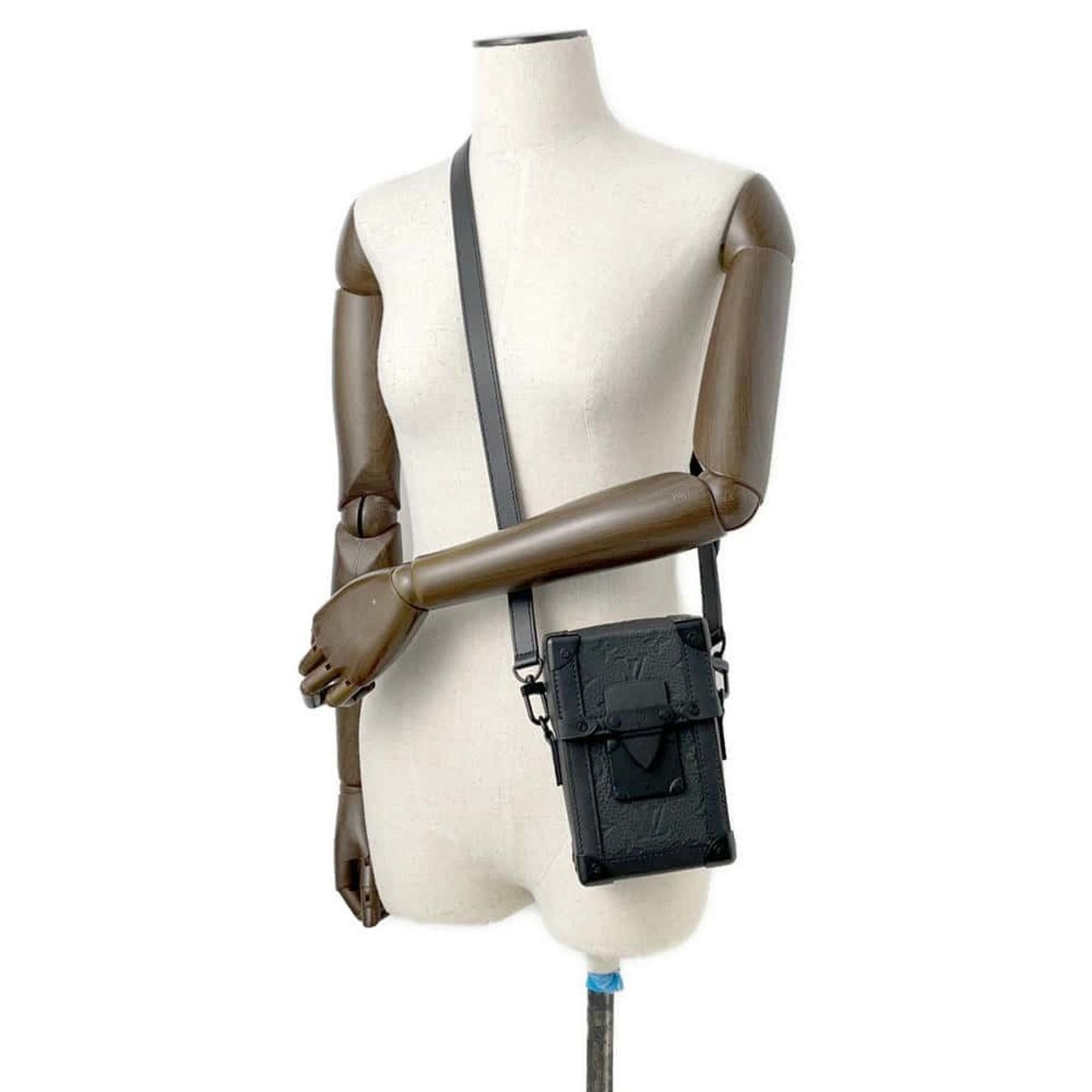 Louis Vuitton Monogram Noir Leather Shoulder Bag